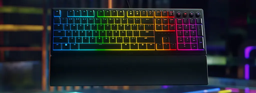 RAZER ORNATA V3 LOW-PROFILE MECHA-MEMBRANE RGB KEYBOARD (CLICKY) - BLACK